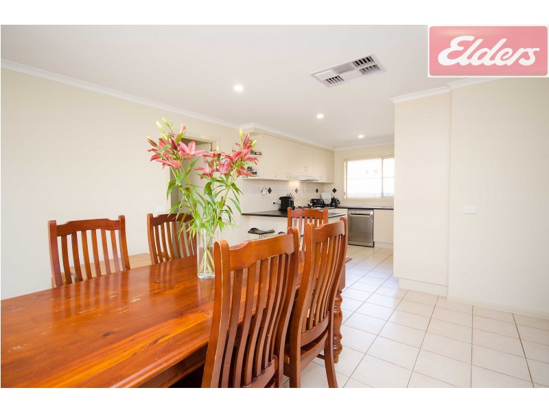 32 Ambrose Crescent, Wodonga VIC 3690