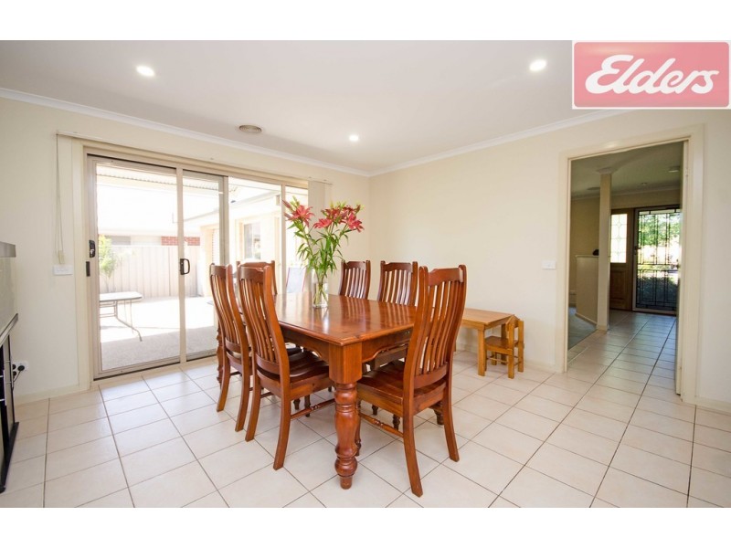32 Ambrose Crescent, Wodonga VIC 3690