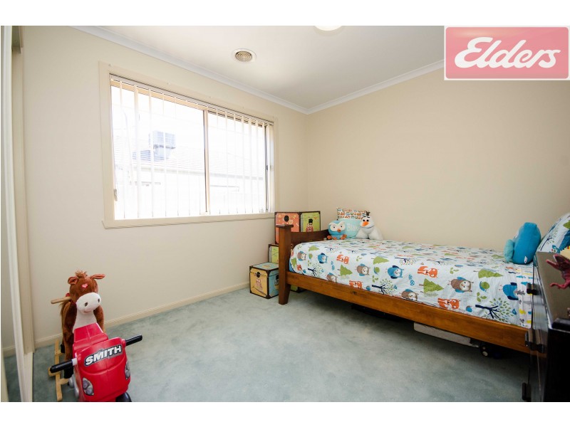 32 Ambrose Crescent, Wodonga VIC 3690