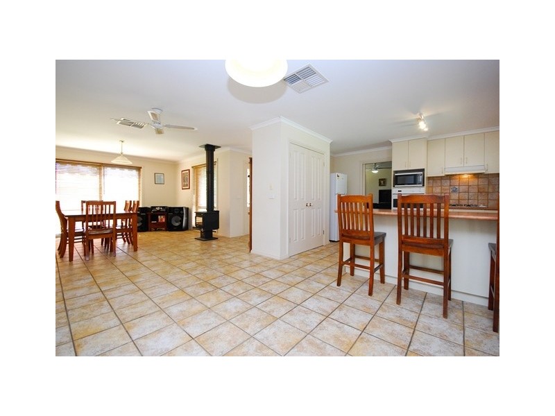 52 Victoria Street, Howlong NSW 2643