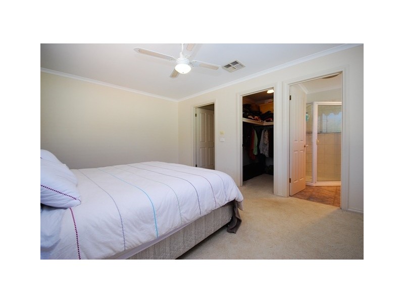 52 Victoria Street, Howlong NSW 2643