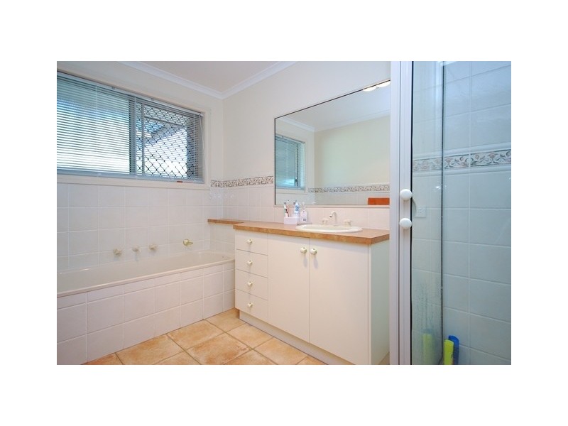 52 Victoria Street, Howlong NSW 2643