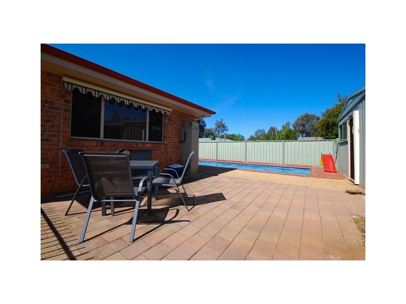 52 Victoria Street, Howlong NSW 2643