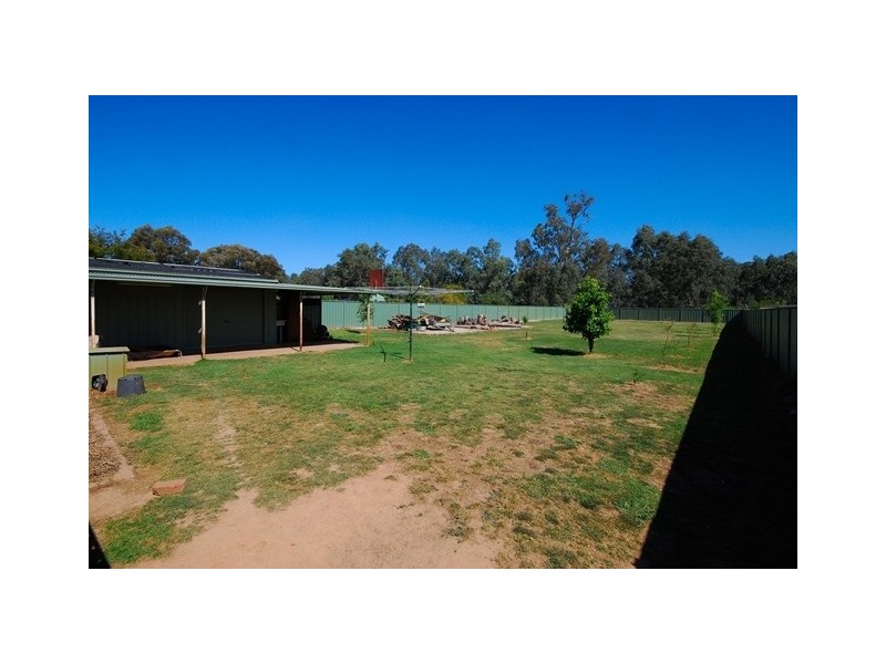 52 Victoria Street, Howlong NSW 2643