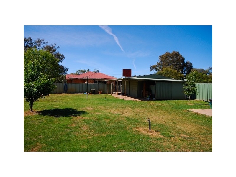 52 Victoria Street, Howlong NSW 2643