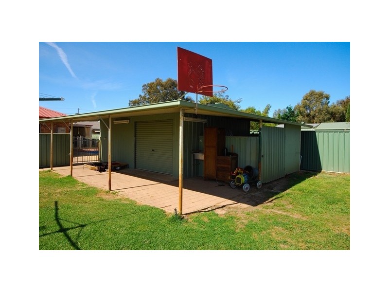 52 Victoria Street, Howlong NSW 2643