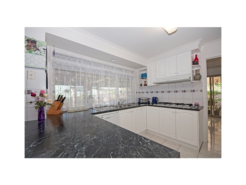 8 Helsingor Avenue, Wodonga VIC 3690