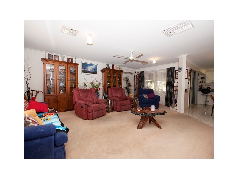 8 Helsingor Avenue, Wodonga VIC 3690