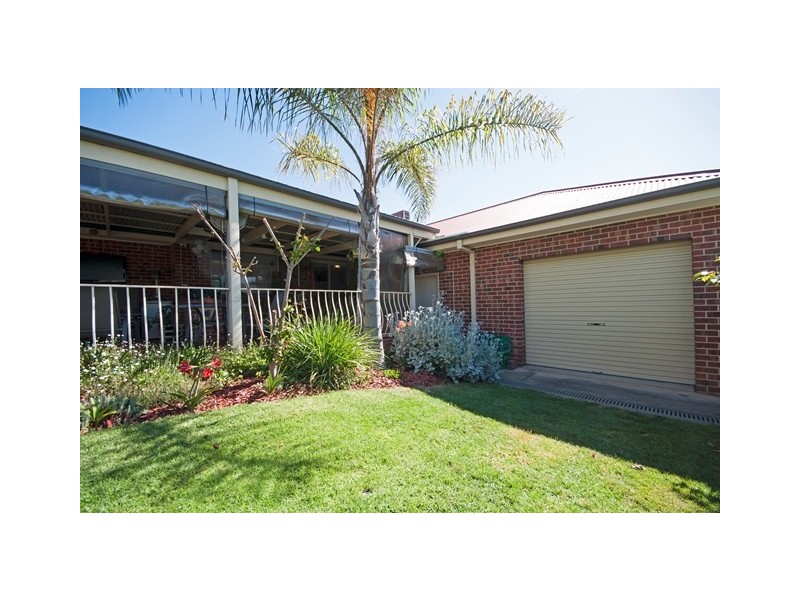 8 Helsingor Avenue, Wodonga VIC 3690