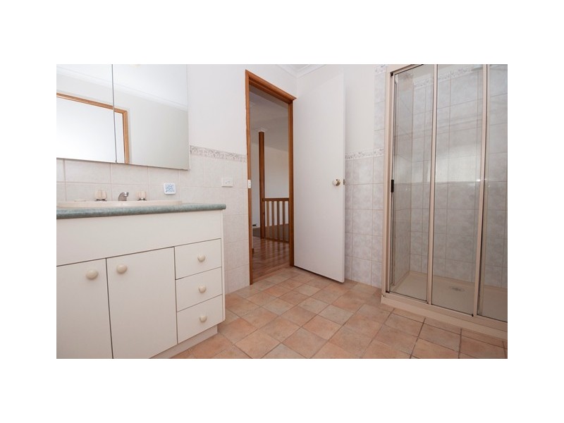 8 Newman Crescent, Wodonga VIC 3690