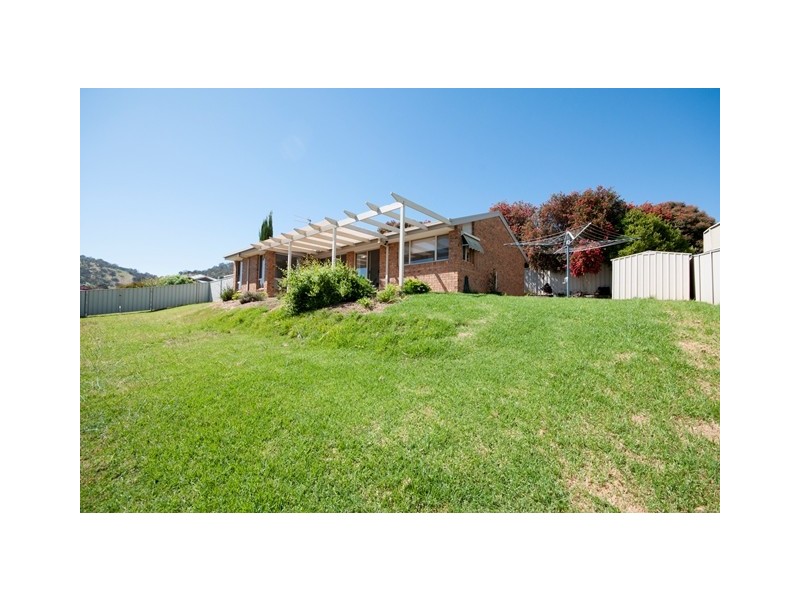 8 Newman Crescent, Wodonga VIC 3690