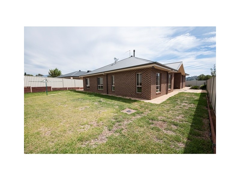 26 McSwiney Court, Wodonga VIC 3690