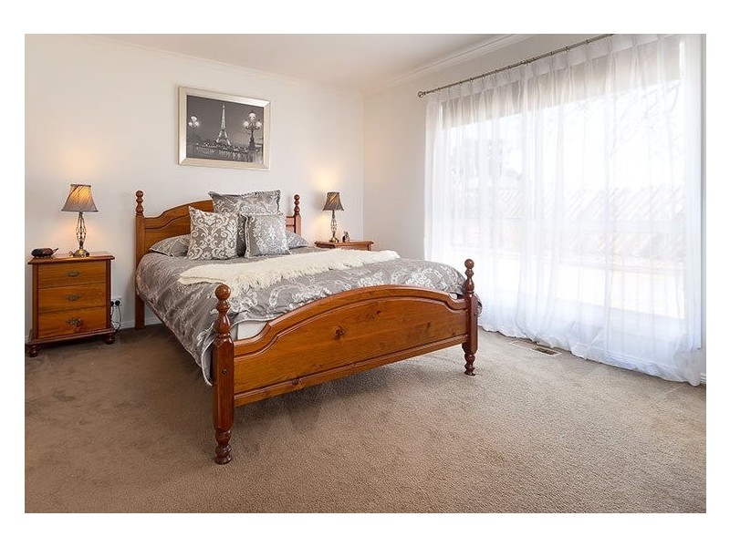 11 Albert Road, Chiltern VIC 3683