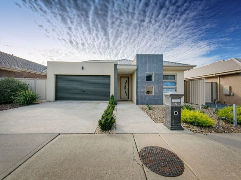 32 Castleton Street, Wodonga VIC 3690