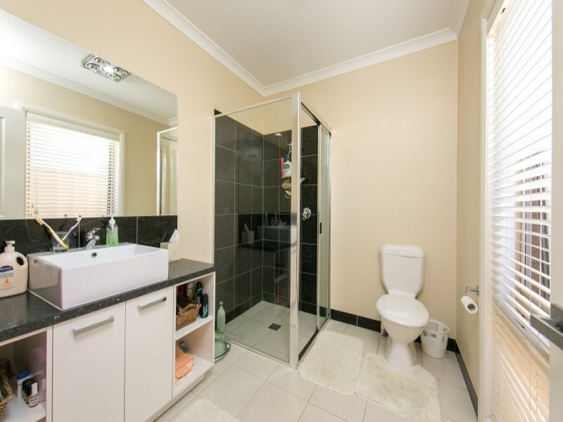 32 Castleton Street, Wodonga VIC 3690