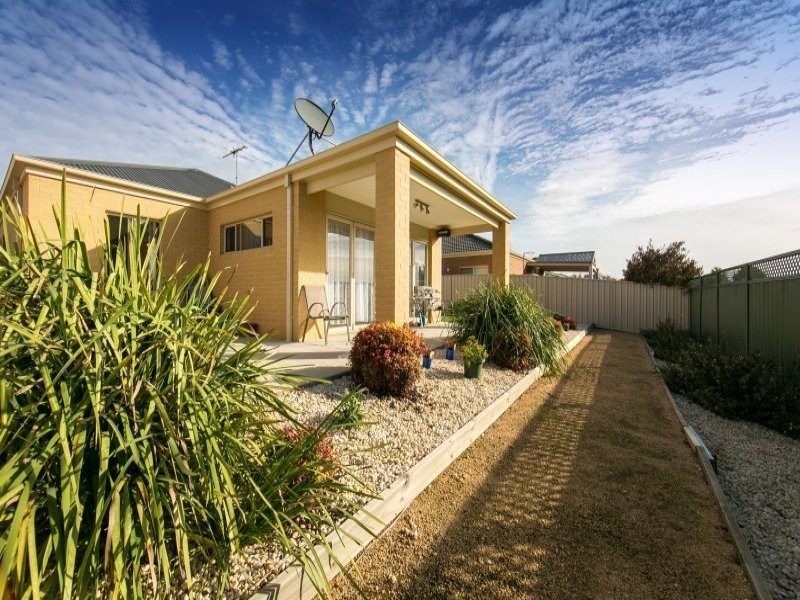 32 Castleton Street, Wodonga VIC 3690