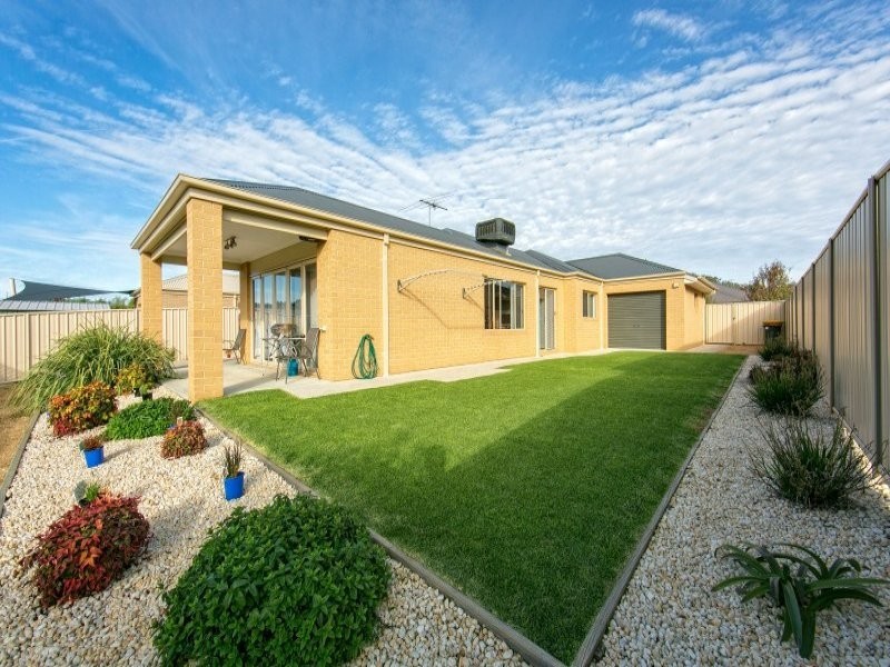 32 Castleton Street, Wodonga VIC 3690