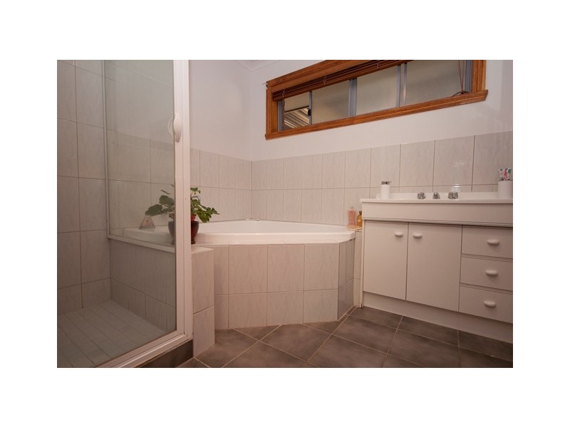 10 Kerferd Court, Wodonga VIC 3690