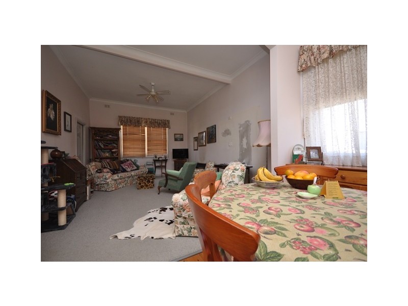 467 Griffith Road, Lavington NSW 2641