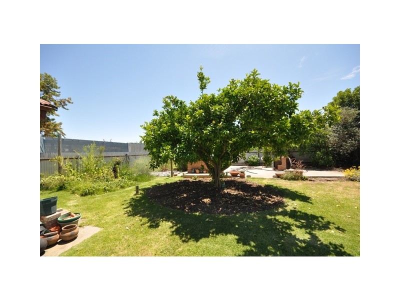 467 Griffith Road, Lavington NSW 2641