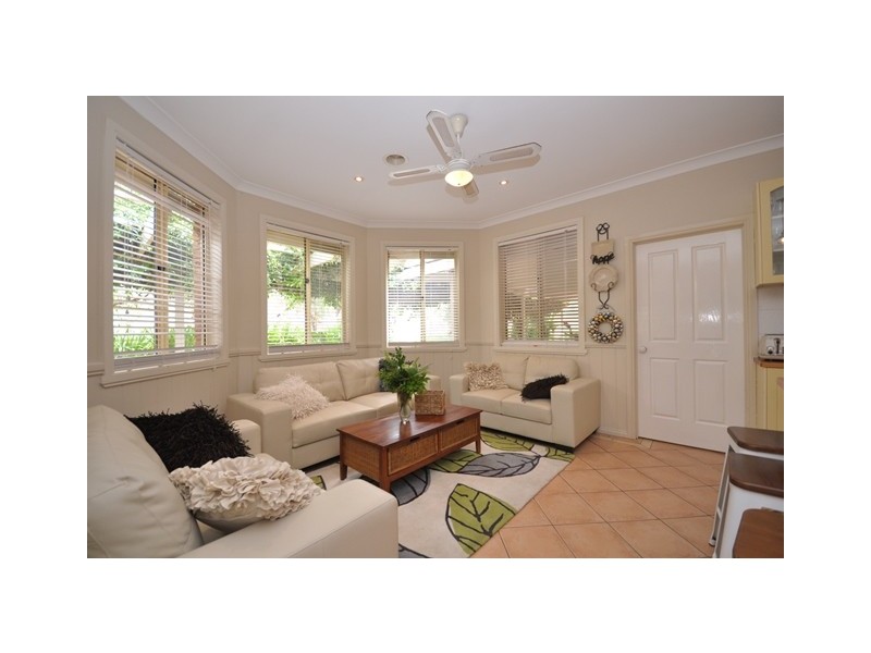 647 Chant Street, Lavington NSW 2641