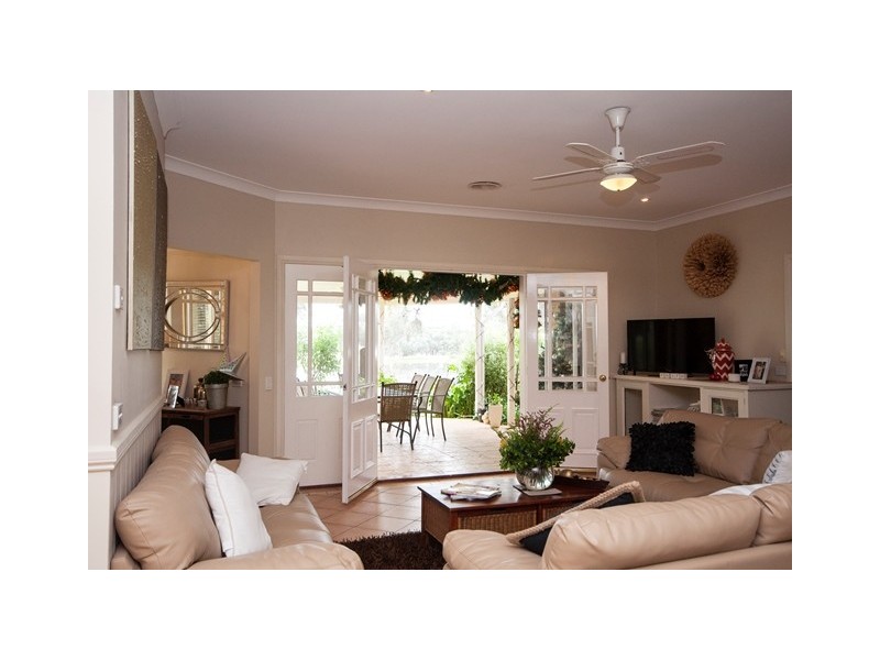 647 Chant Street, Lavington NSW 2641