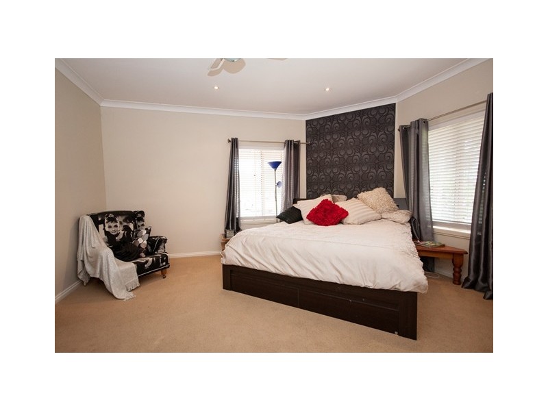 647 Chant Street, Lavington NSW 2641