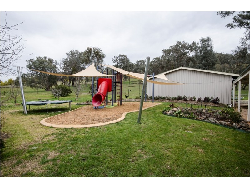647 Chant Street, Lavington NSW 2641