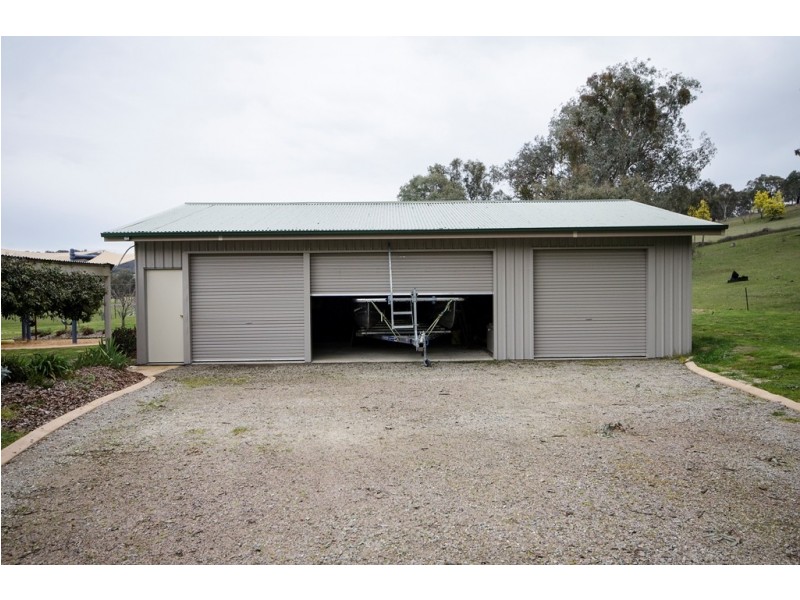 647 Chant Street, Lavington NSW 2641