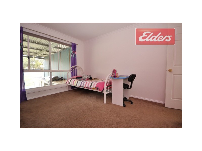 11 Albert Road, Chiltern VIC 3683