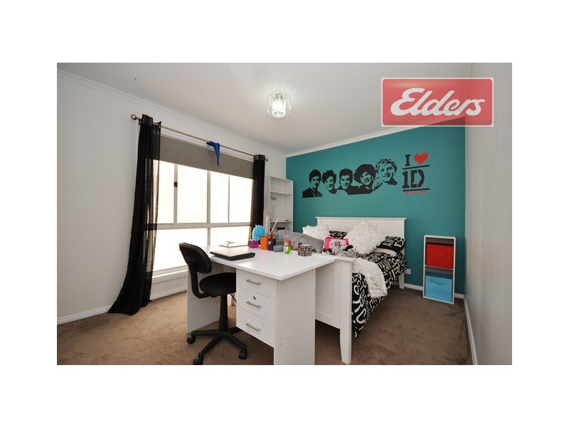 11 Albert Road, Chiltern VIC 3683