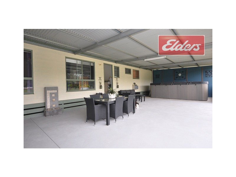 11 Albert Road, Chiltern VIC 3683