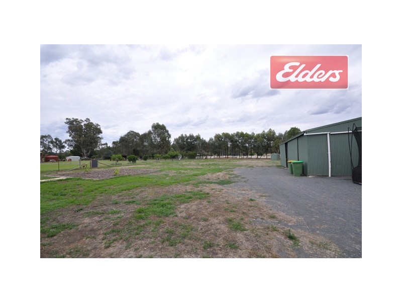 11 Albert Road, Chiltern VIC 3683