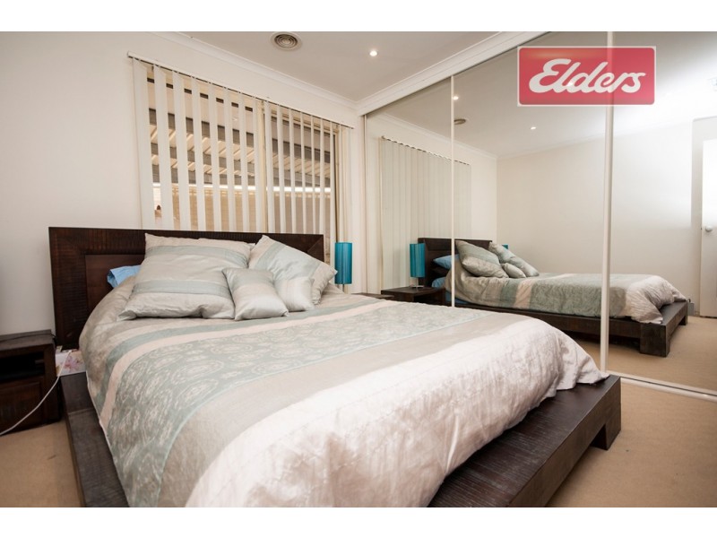 10 Blackbutt Court, Thurgoona NSW 2640