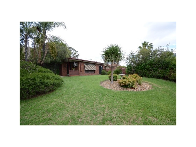 12 McCulloch Crescent, Wodonga VIC 3690