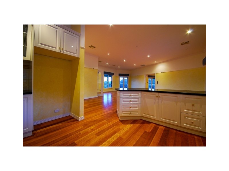 24 Manor Place, Yackandandah VIC 3749