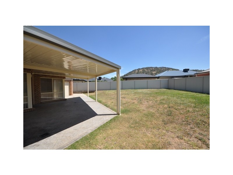 2 Turnberry Circuit, Wodonga VIC 3690