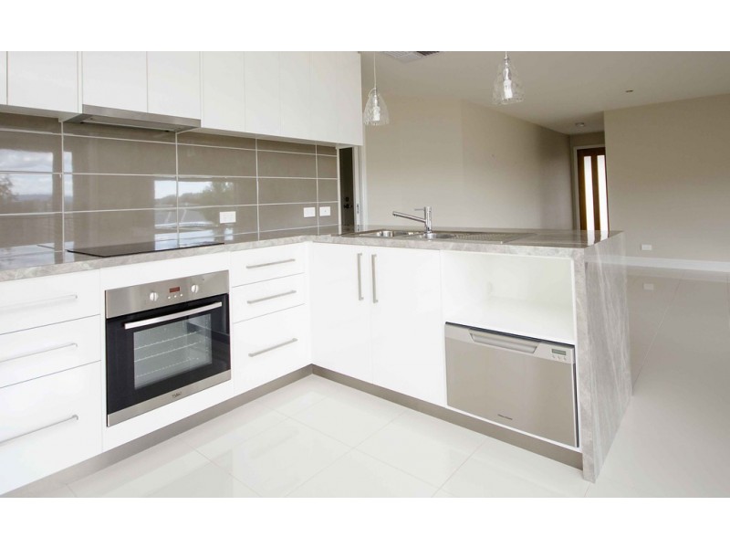 12 Loames Street, Wodonga VIC 3690