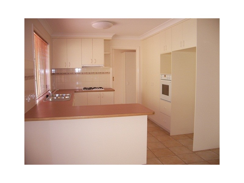 6/755 Hodge Street, Albury NSW 2640