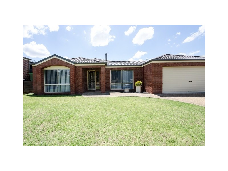 6 Sunningdale Street, Wodonga VIC 3690