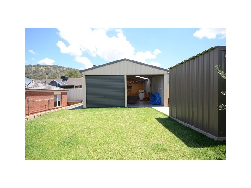 6 Sunningdale Street, Wodonga VIC 3690