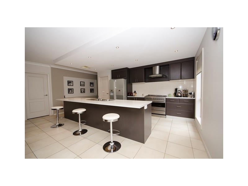 137 Rivergum Drive, East Albury NSW 2640