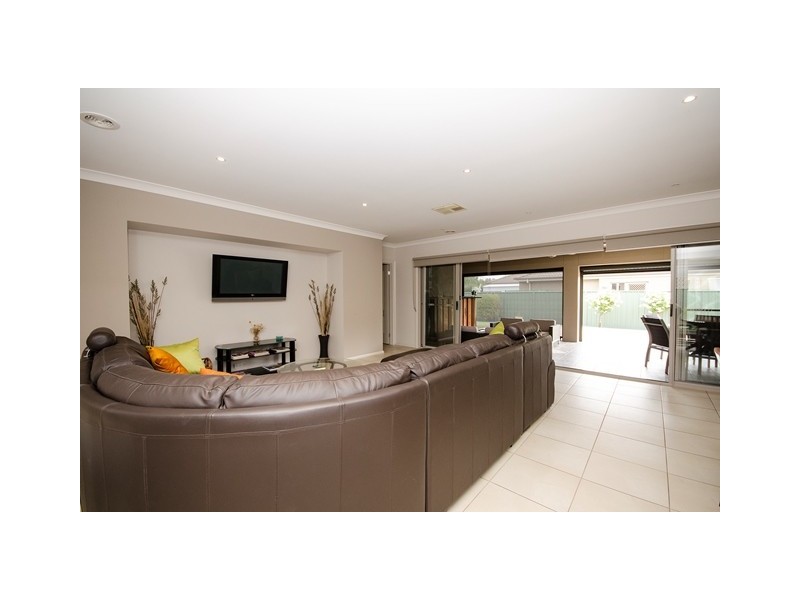 137 Rivergum Drive, East Albury NSW 2640