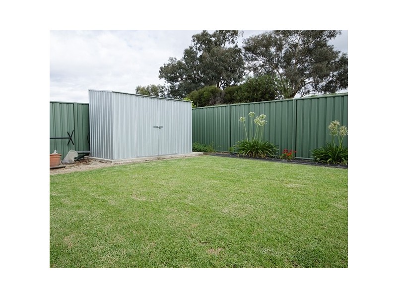 137 Rivergum Drive, East Albury NSW 2640