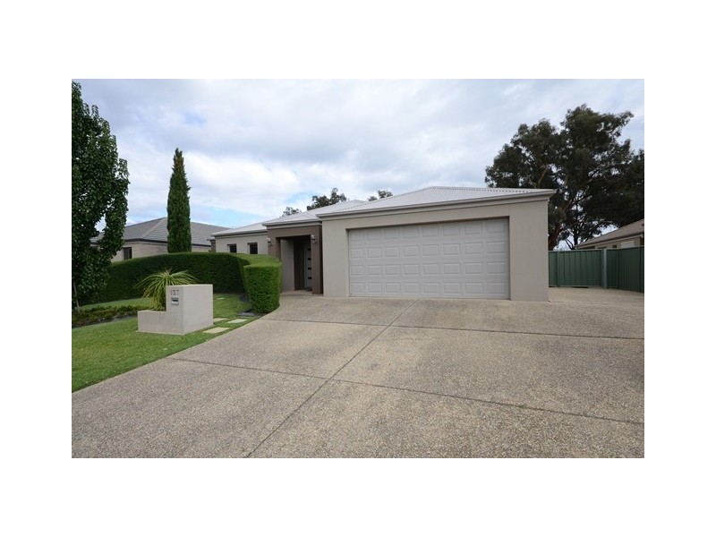137 Rivergum Drive, East Albury NSW 2640