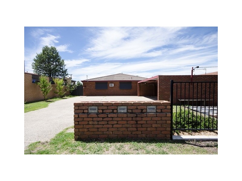 1-3/460 Kemp Street, Lavington NSW 2641