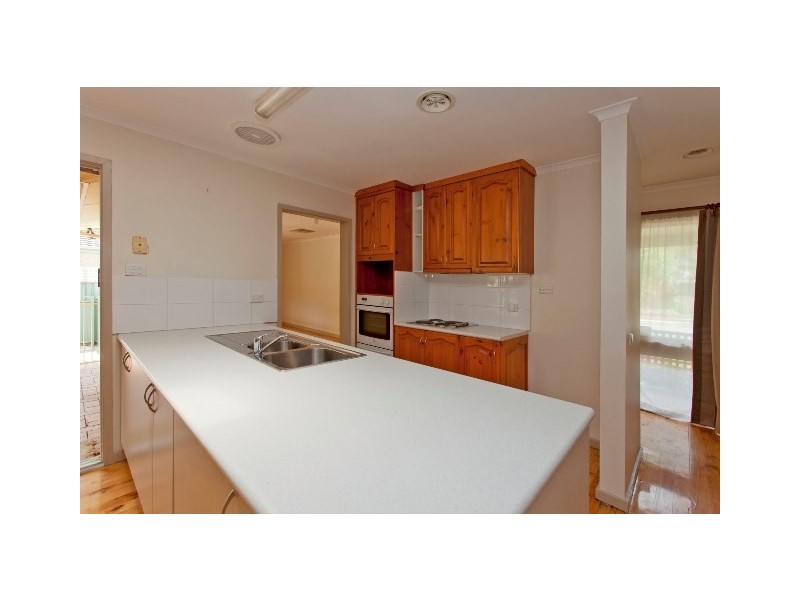 30 McFarland Road, Wodonga VIC 3690