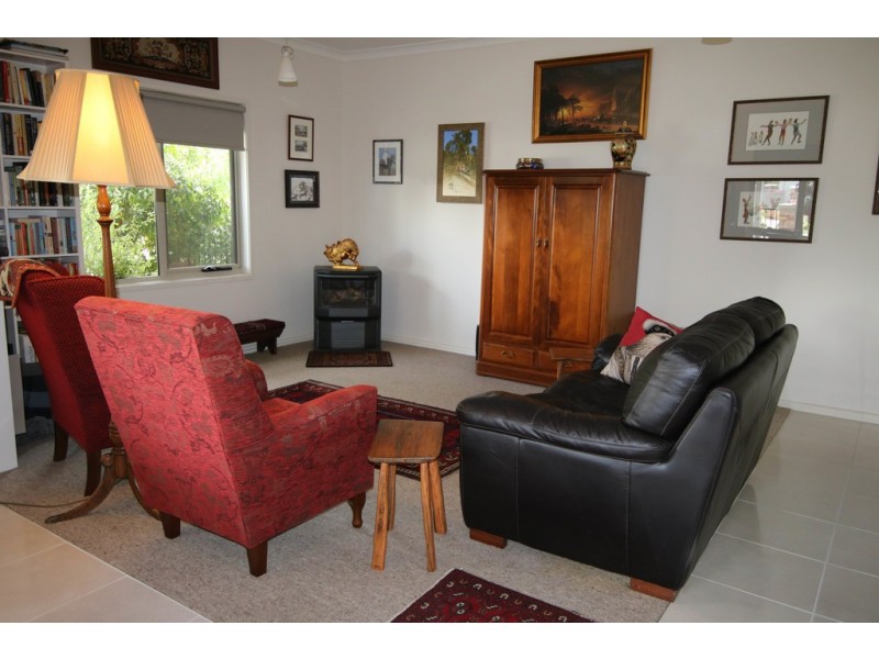 24 Swan Street, Wodonga VIC 3690