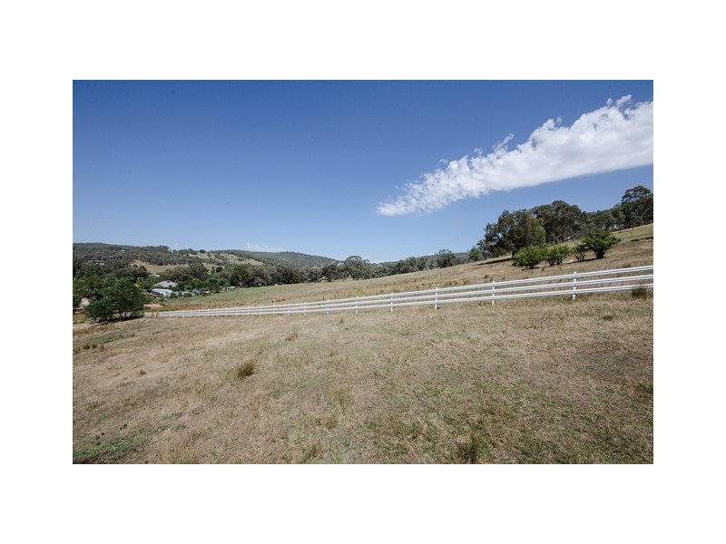 882 Centaur Road, Lavington NSW 2641