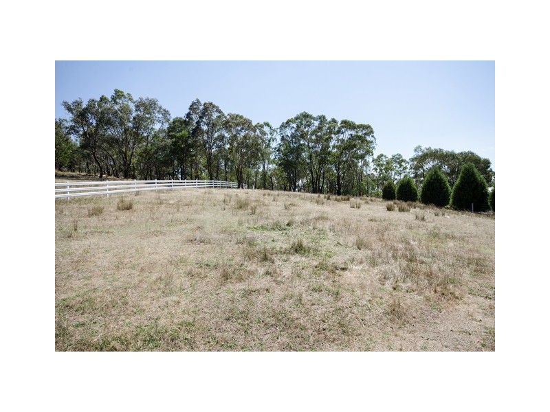 882 Centaur Road, Lavington NSW 2641